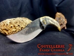 Couteau Corse traditionnel de berger Curnicciolu Fabianu 03102552