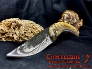 Couteau Corse avec Lame Damas couteau de poche 06102530