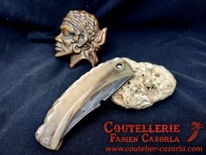 Couteau Corse traditionnel de berger Labellisé Modèle Cazorla avec Lame Damas 04062507 – Image 6