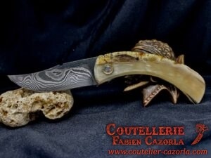 Couteau Corse traditionnel de berger Modèle Cazorla avec Lame Damas  23052505 – Image 2