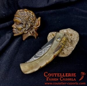 Couteau Corse traditionnel de berger Modèle Cazorla avec Lame Damas  23052505 – Image 6