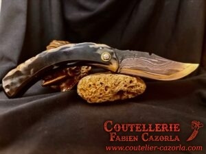 Couteau Corse traditionnel de berger Modèle Cazorla avec Lame Damas Cuivre 18062501 – Image 3