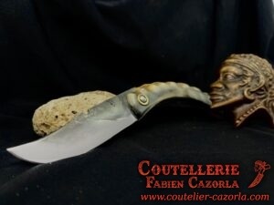 Couteau Corse traditionnel de berger Curnicciolu Fabianu 03052504