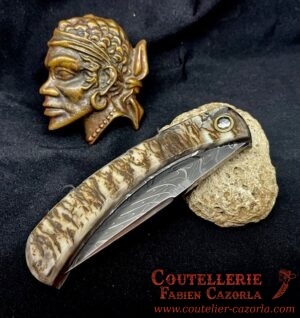 Couteau Corse traditionnel de berger Modèle Cazorla avec Lame Damas Plume  24062501 – Image 5