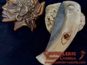 Couteau Corse traditionnel de berger Curnicciolu Fabianu Gravé 03052514 – Image 6