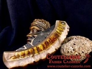 Couteau Corse traditionnel de berger Modèle Cazorla avec Lame Damas Oeil d'Orezza  Nickel 07072504 – Image 5