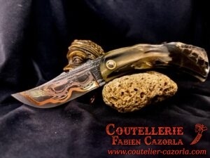Couteau Corse traditionnel de berger Modèle Cazorla avec Lame Damas Cuivre 14072501 – Image 2