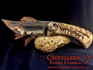 Couteau Corse traditionnel de berger Modèle Cazorla avec Lame Damas Cuivre 21072501 – Image 2