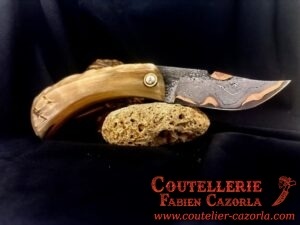 Couteau Corse traditionnel de berger Modèle Cazorla avec Lame Damas Cuivre 21072508 – Image 3