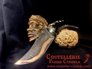 Couteau Corse traditionnel de berger Modèle Cazorla avec Lame Damas Cuivre Nickel 29072509