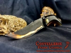 Couteau Corse traditionnel de berger Modèle Cazorla avec Lame Damas Cuivre Nickel 03102533