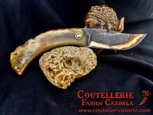 Couteau Corse traditionnel de berger Modèle Cazorla avec Lame Damas Cuivre Nickel 03102535 – Image 3