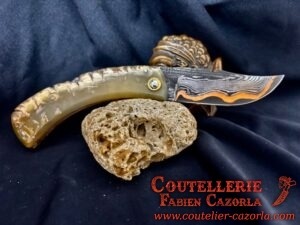 Couteau Corse traditionnel de berger Modèle Cazorla avec Lame Damas Cuivre 03102538 – Image 3