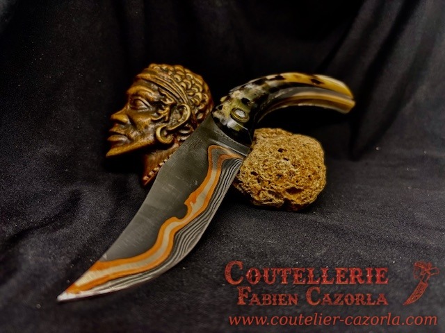 Couteau Corse traditionnel de berger Modèle Cazorla avec Lame Damas Cuivre Nickel 09122501S