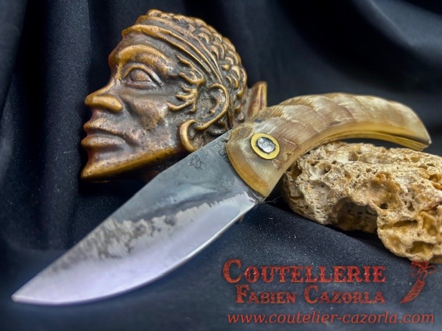 Couteau Corse traditionnel de berger Modèle Fabianu de poche 08112516