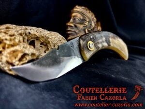 Couteau Corse traditionnel de berger Modèle Fabianu de poche 03102509