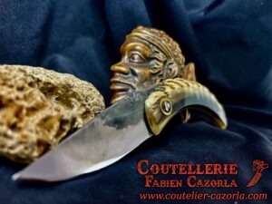 Couteau Corse traditionnel de berger Modèle Fabianu de poche 03102513