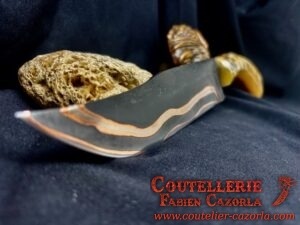 Couteau Corse traditionnel de berger Modèle Cazorla avec Lame Fixe Damas Cuivre Nickel 03102521