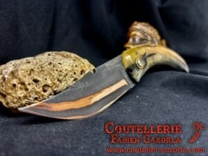 Couteau Corse traditionnel de berger Modèle Cazorla avec Lame Damas Cuivre Nickel 03102537