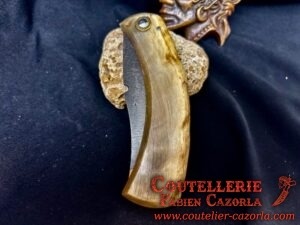 Couteau Corse traditionnel de berger Modèle Cazorla avec Lame Damas Cuivre Nickel 03102540 – Image 5