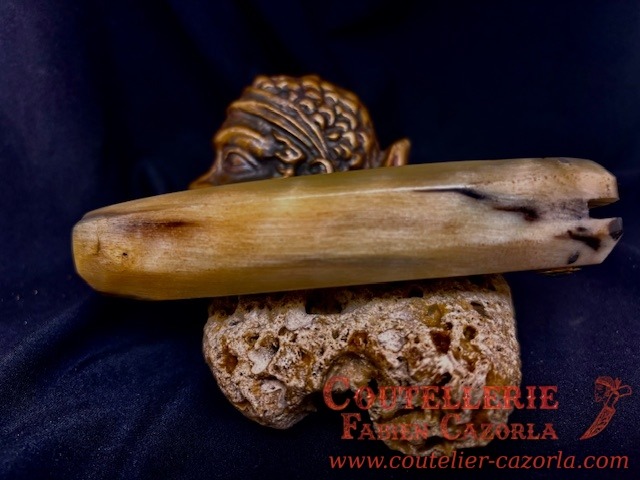 Couteau Corse traditionnel de berger Modèle Cazorla avec Lame Damas Cuivre Nickel 12122519S – Image 6