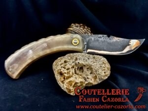 Couteau Corse traditionnel de berger Modèle Cazorla avec Lame Damas Cuivre Nickel 06102533 – Image 3
