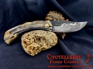 Couteau Corse traditionnel de berger Modèle Cazorla avec Lame Damas 06102540 – Image 3