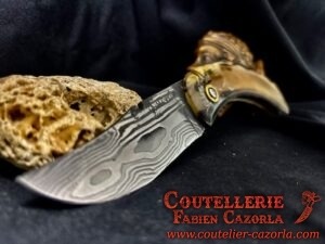 Couteau Corse traditionnel de berger Modèle Cazorla avec Lame Damas 06102542