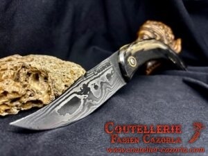 Couteau Corse traditionnel de berger Modèle Cazorla avec Lame Damas 06102554