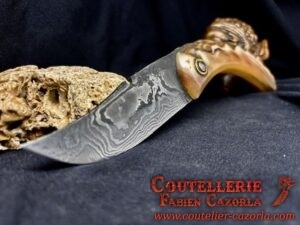Couteau Corse traditionnel de berger Modèle Cazorla avec Lame Damas 06102556