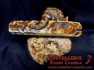 Couteau Corse traditionnel de berger Modèle Cazorla avec Lame Damas Cuivre Nickel 09102521 – Image 4