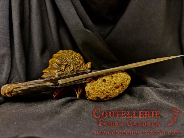 Couteau Corse traditionnel de berger Modèle Cazorla avec Lame Fixe Damas Cuivre Nickel 19112501 – Image 3