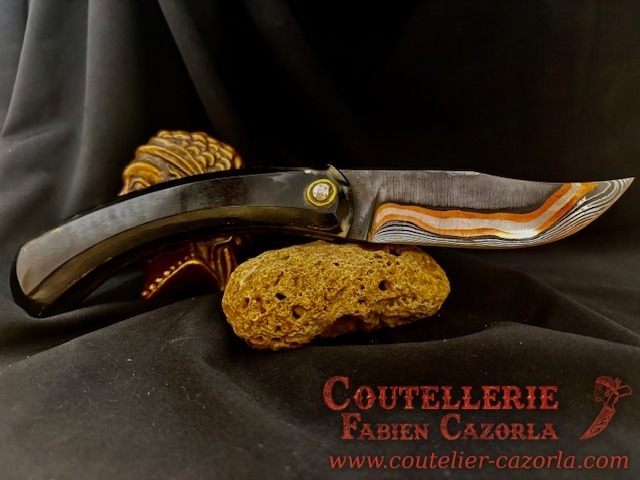 Couteau Corse traditionnel de berger Modèle Cazorla avec Lame Damas Cuivre Nickel 0512251S – Image 3