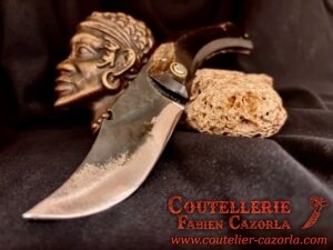 Couteau Corse traditionnel de berger Curnicciolu Fabianu 29012606S