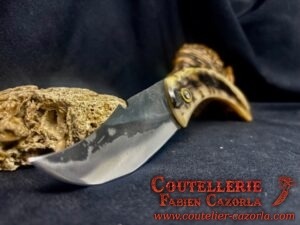 Couteau Corse traditionnel de berger Curnicciolu Fabianu 09102550