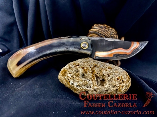 Couteau Corse traditionnel de berger Modèle Cazorla avec Lame Damas Cuivre Nickel 22112502 – Image 4