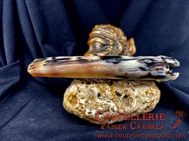 Couteau Corse traditionnel de berger Modèle Cazorla avec Lame Damas Cuivre Nickel 22112502 – Image 5