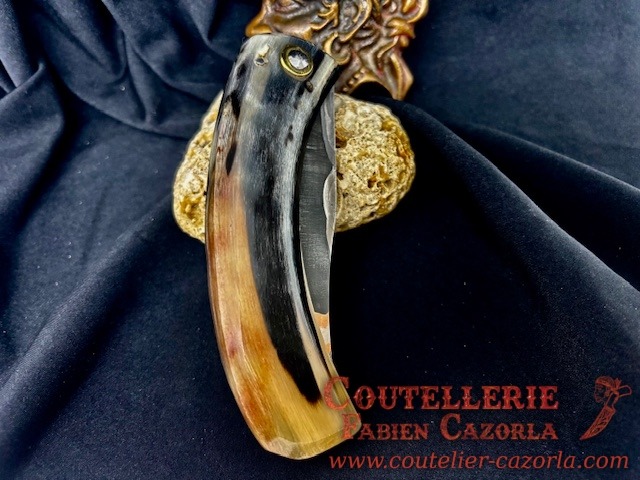 Couteau Corse traditionnel de berger Modèle Cazorla avec Lame Damas Cuivre Nickel 22112502 – Image 6