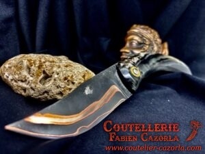 Couteau Corse traditionnel de berger Modèle Cazorla avec Lame Damas Cuivre Nickel 22112503