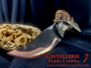 Couteau Corse traditionnel de berger Modèle Cazorla avec Lame Damas Cuivre Nickel 22112507