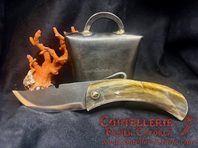 Couteau de berger Corse traditionnel Curnicciolu Fabianu grand modèle Piémontais 17062602