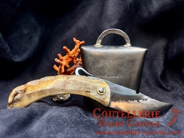 Couteau de berger Corse traditionnel Curnicciolu Fabianu grand modèle Piémontais 17062610 (Copie)