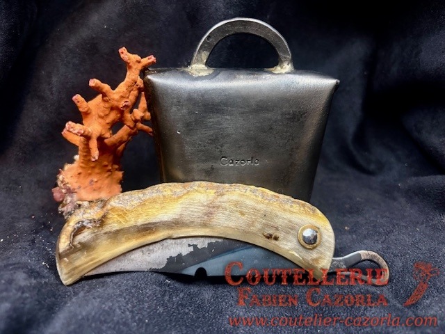 Couteau de berger Corse traditionnel Curnicciolu Fabianu grand modèle Piémontais 17062610 (Copie) – Image 4