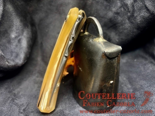 Couteau Corse traditionnel de berger Modèle Cazorla avec Lame Damas Cuivre Nickel 18062603 – Image 7