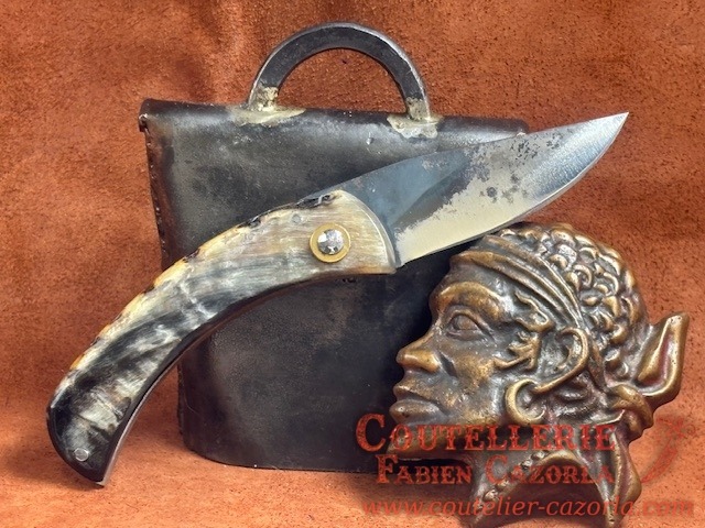 Couteau de berger Corse traditionnel Curnicciolu Fabianu petit modèle 01082610