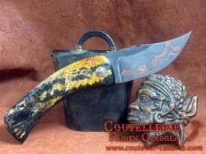 Couteau Corse traditionnel de berger Modèle Cazorla avec Lame Damas Cuivre Nickel 28082602